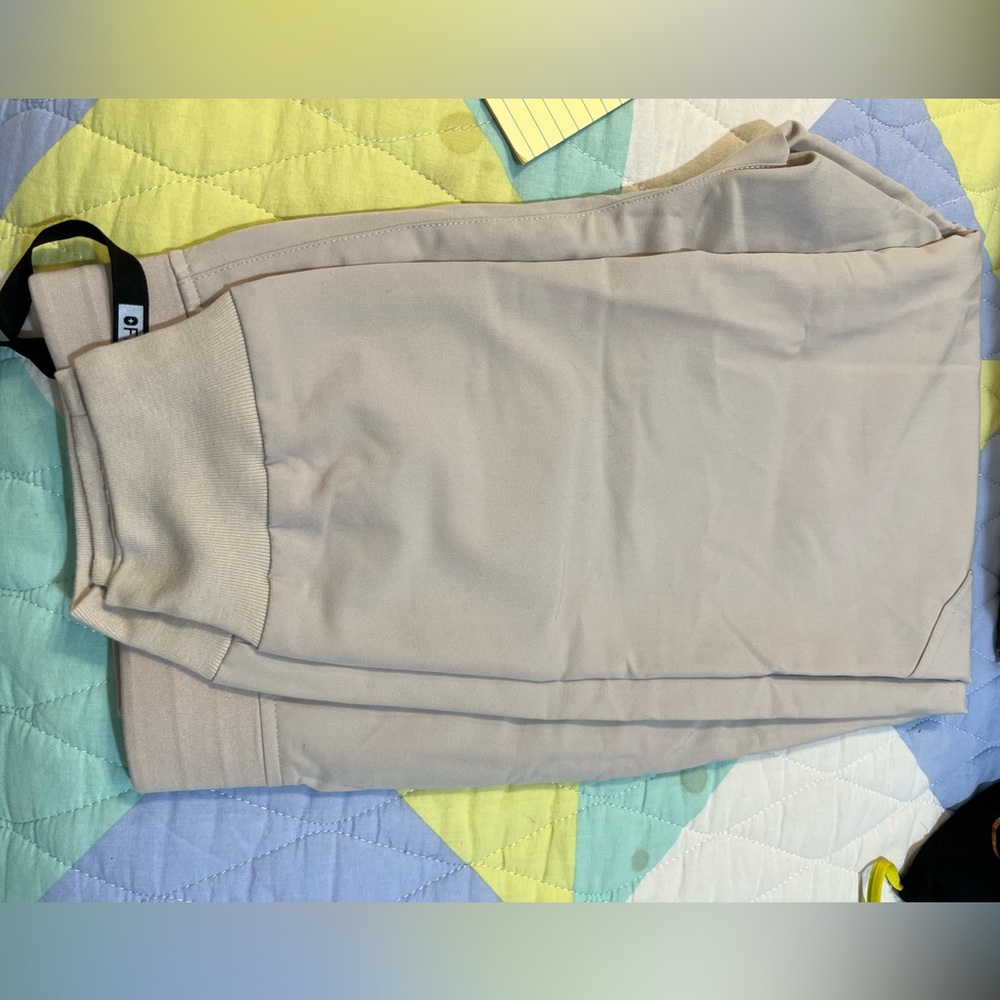 FIGS bone Zamora medium petite